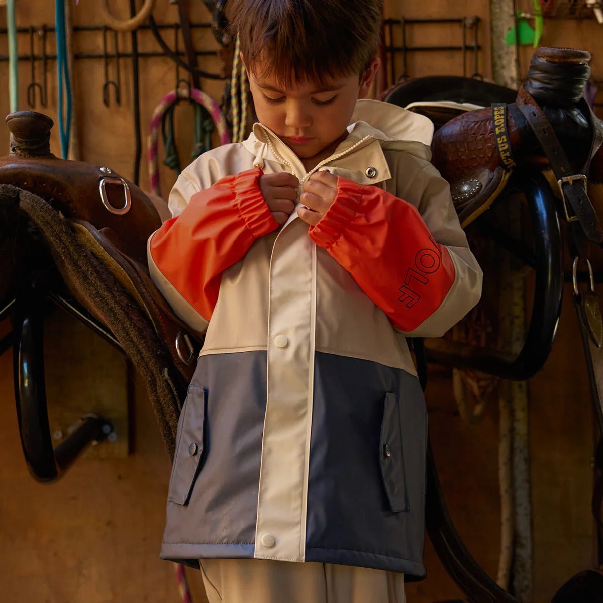 Crywolf Explorer Jacket Colourblock - Rain Jacket - April