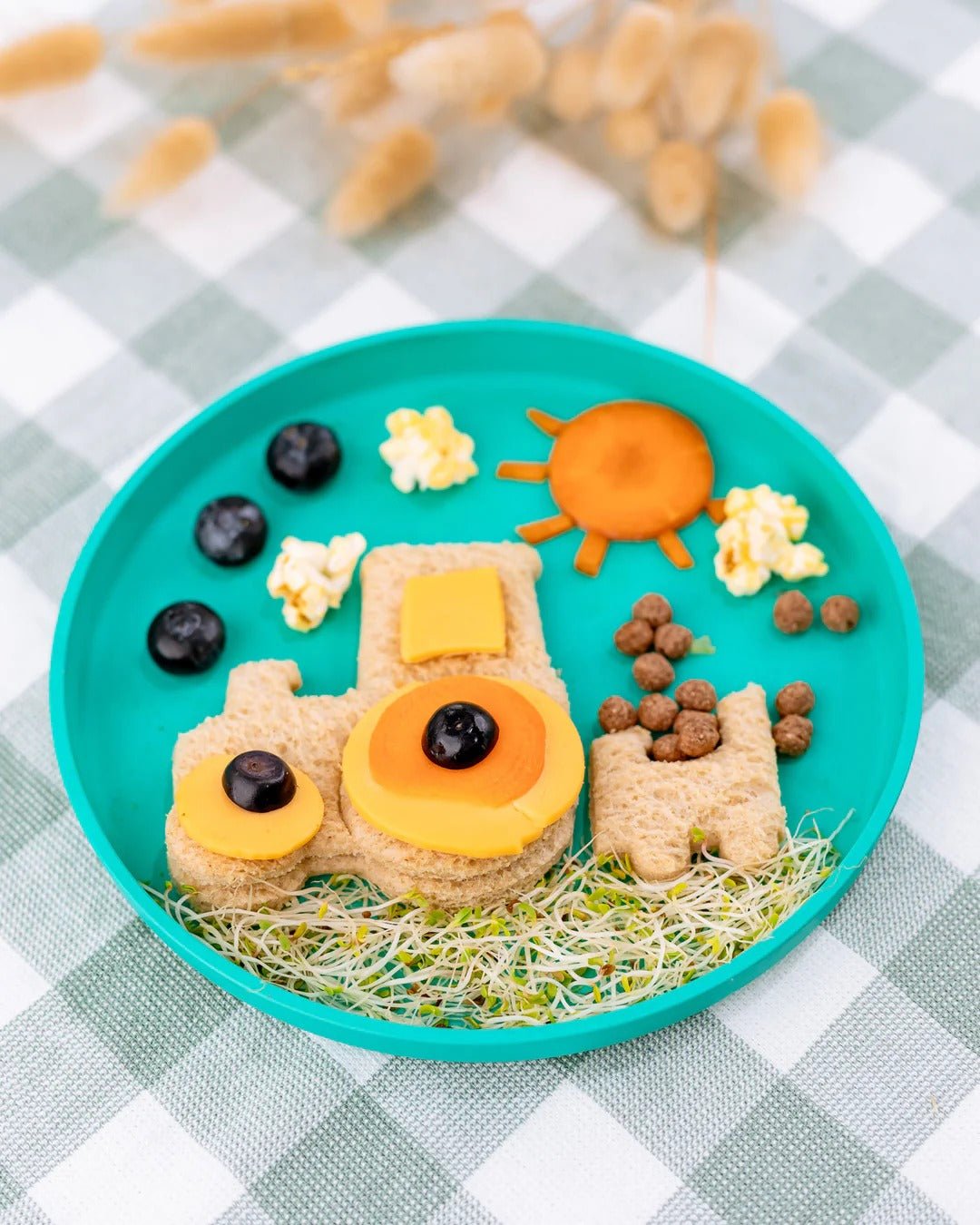 Lunch Punch Sandwich Cutters - Farm - Sandwich Cutters & Stamps - 