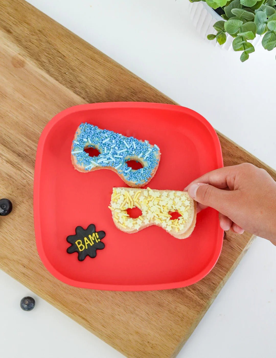 Lunch Punch Sandwich Cutters - Superhero - Sandwich Cutters & Stamps - 
