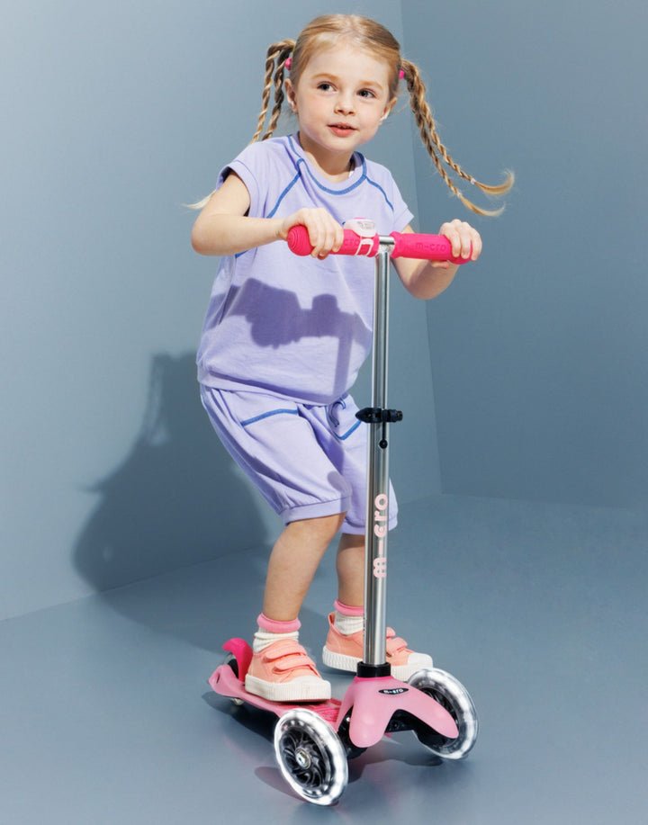 Mini Micro Deluxe Glow LED Plus 3 Wheel Scooter - Frosty Pink - HYPHEN KIDS
