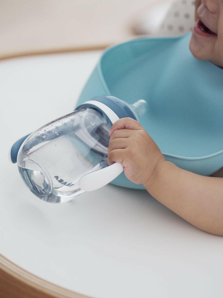 Beaba Silicone Bib - Airy Green - HYPHEN KIDS